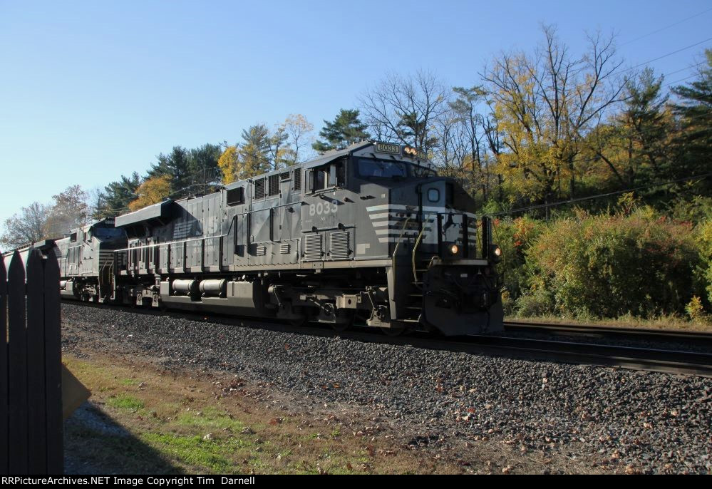 NS 8033 leading unk EB